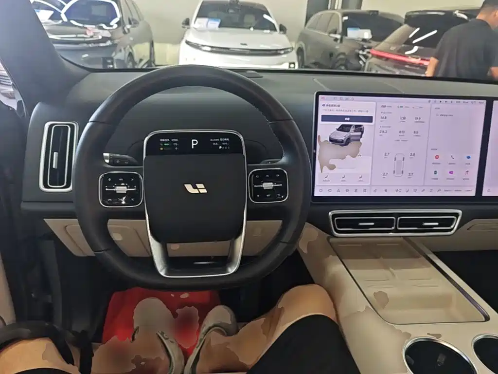 Li Auto Li L8 — миниатюра 11