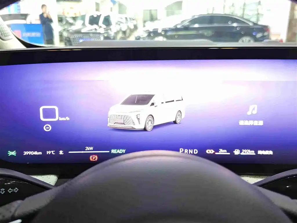 Buick GL8 Hybrid — миниатюра 18
