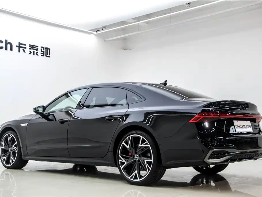 Audi A7L 2024 45 TFSI quattro