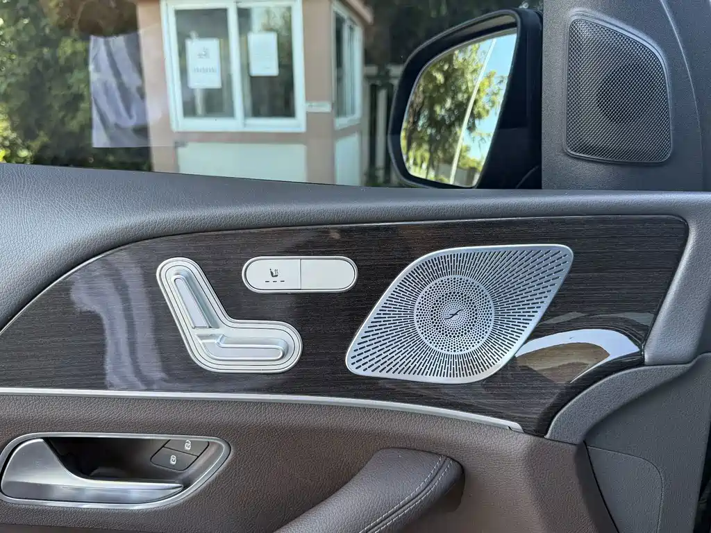Mercedes-Benz GLE (Import) — миниатюра 11