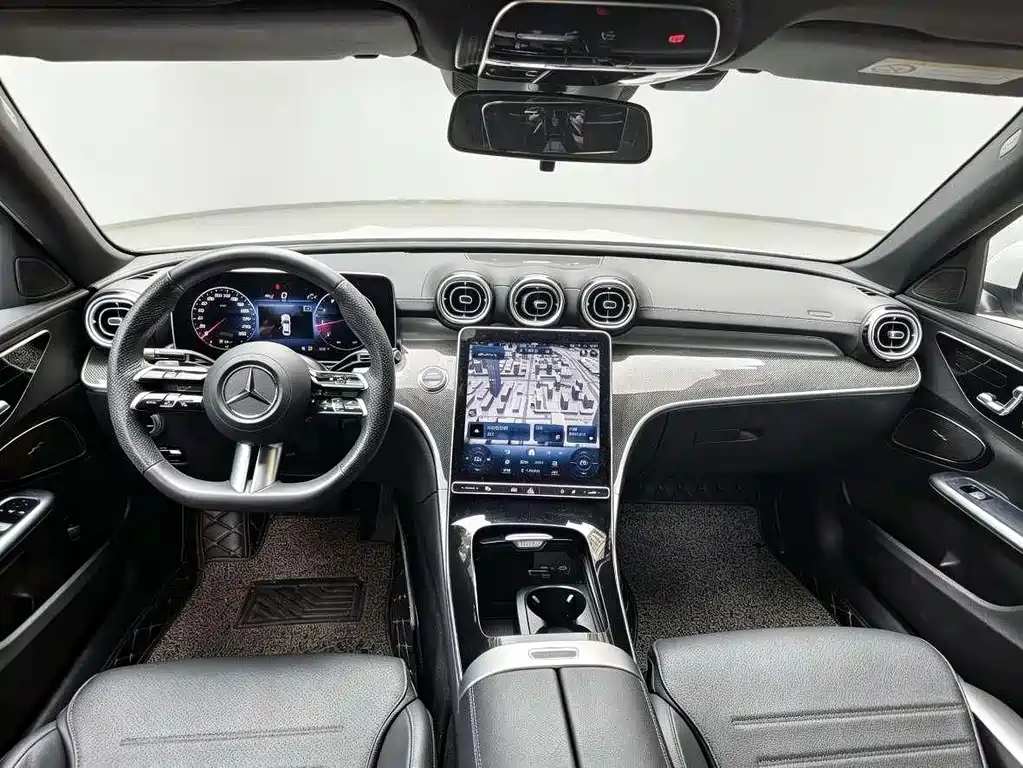 Mercedes-Benz C-Class — миниатюра 7