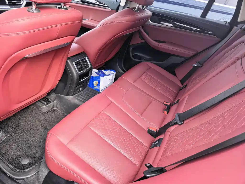 BMW iX3 — миниатюра 7