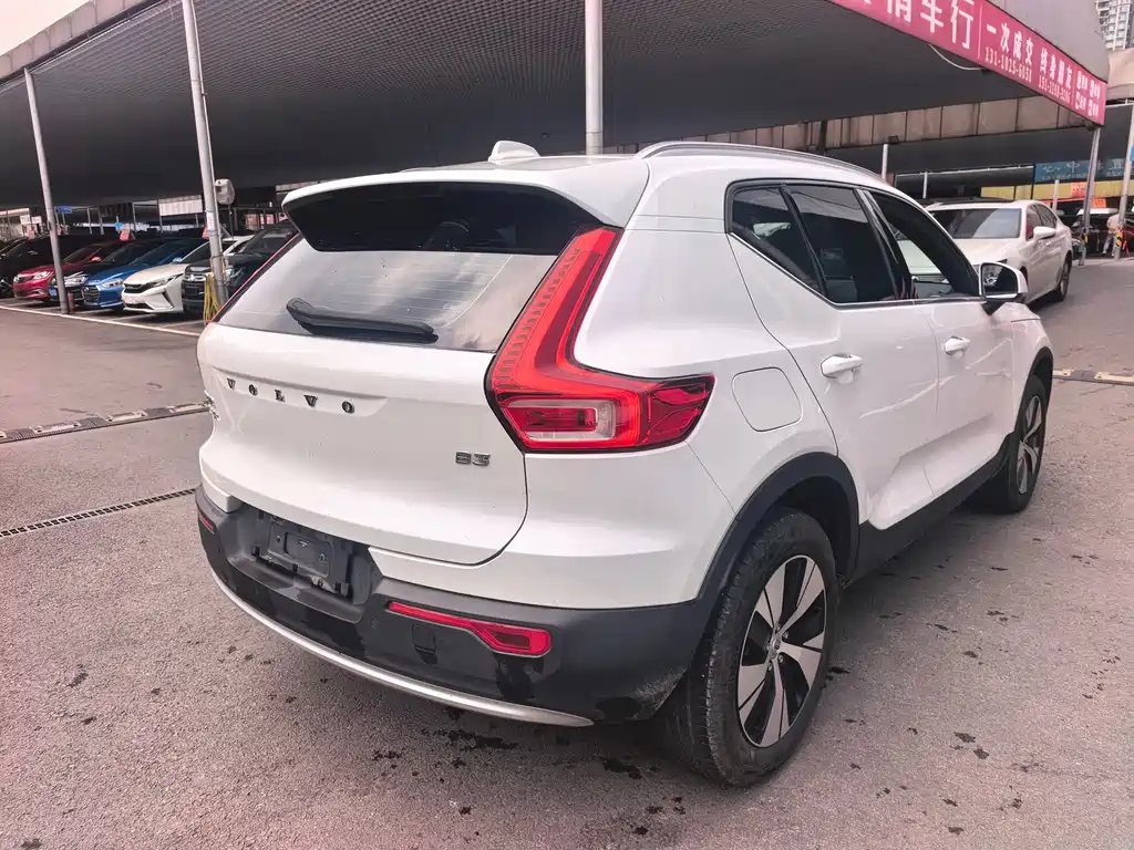 Volvo XC40 — миниатюра 12