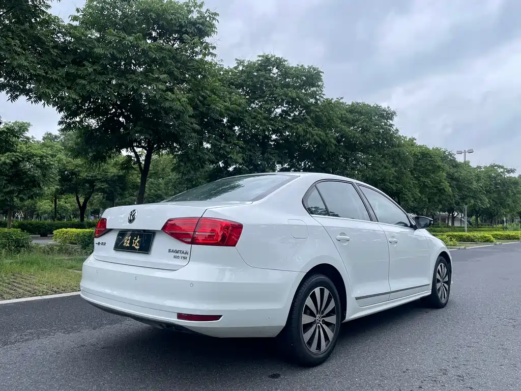 Volkswagen Sagitar 2018 180TSI DSG Premium