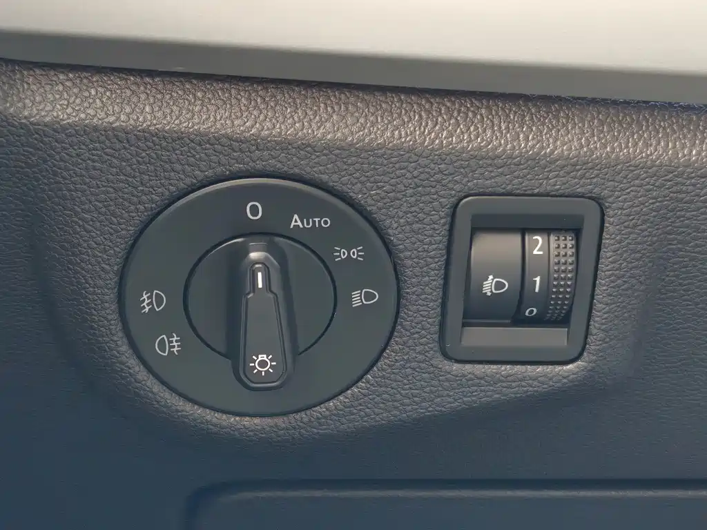 Volkswagen Lavida — миниатюра 16