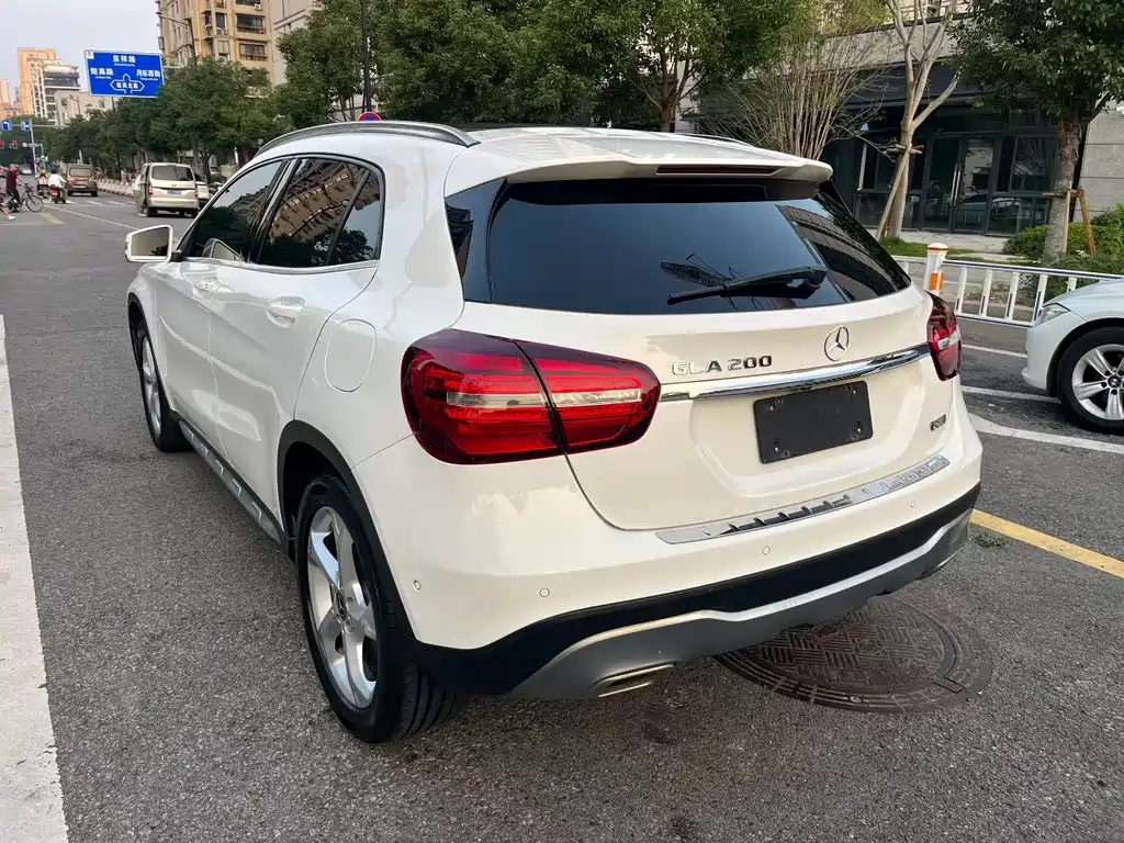Mercedes-Benz GLA — миниатюра 7