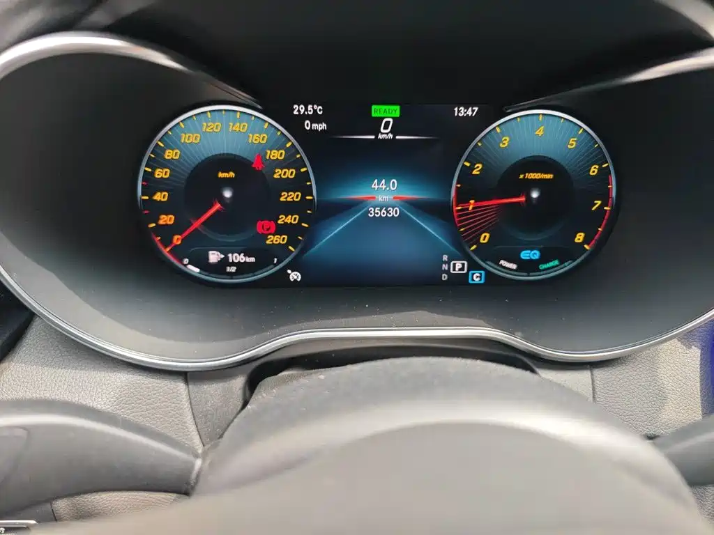Mercedes-Benz C-Class — миниатюра 12