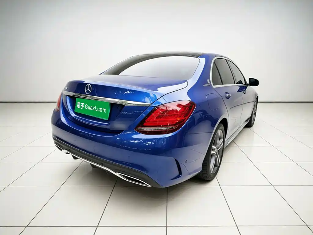 Mercedes-Benz C-Class — миниатюра 6