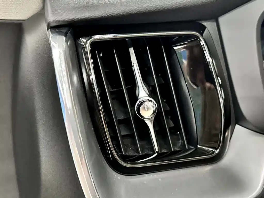 Volvo XC60 2018 T5