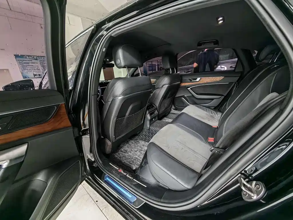 Audi A6L — миниатюра 9
