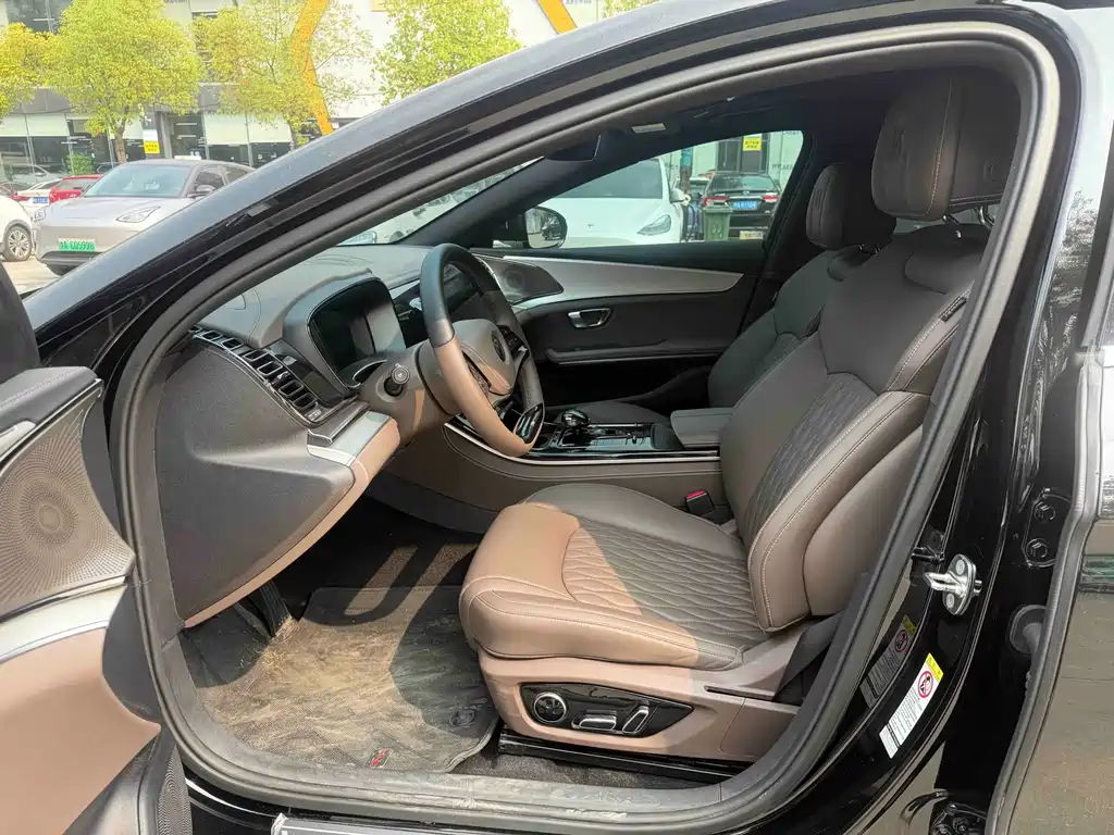 BYD Han — миниатюра 2
