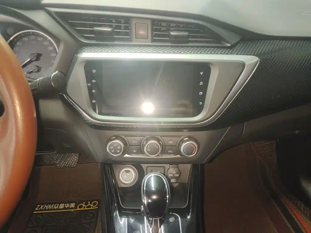 Nissan Bluebird — миниатюра 13
