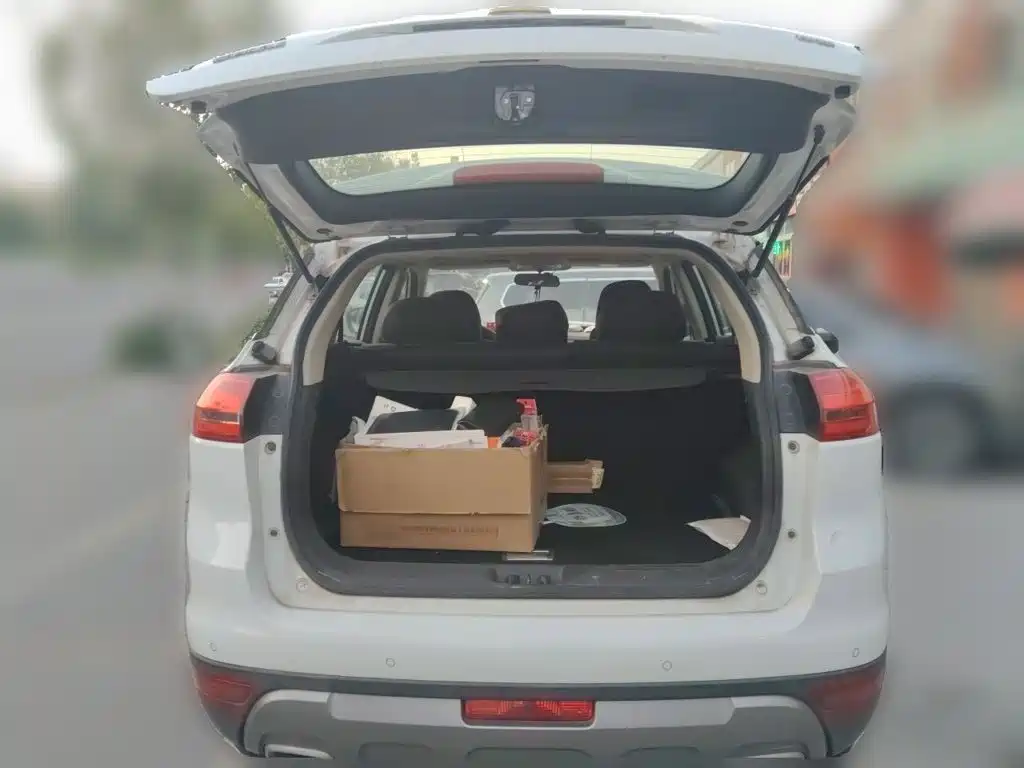 Geely Boyue — миниатюра 15