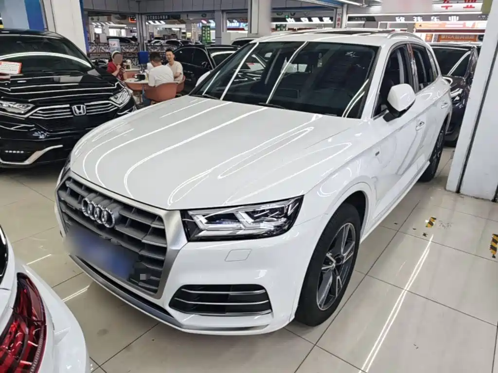 Audi Q5L 2021