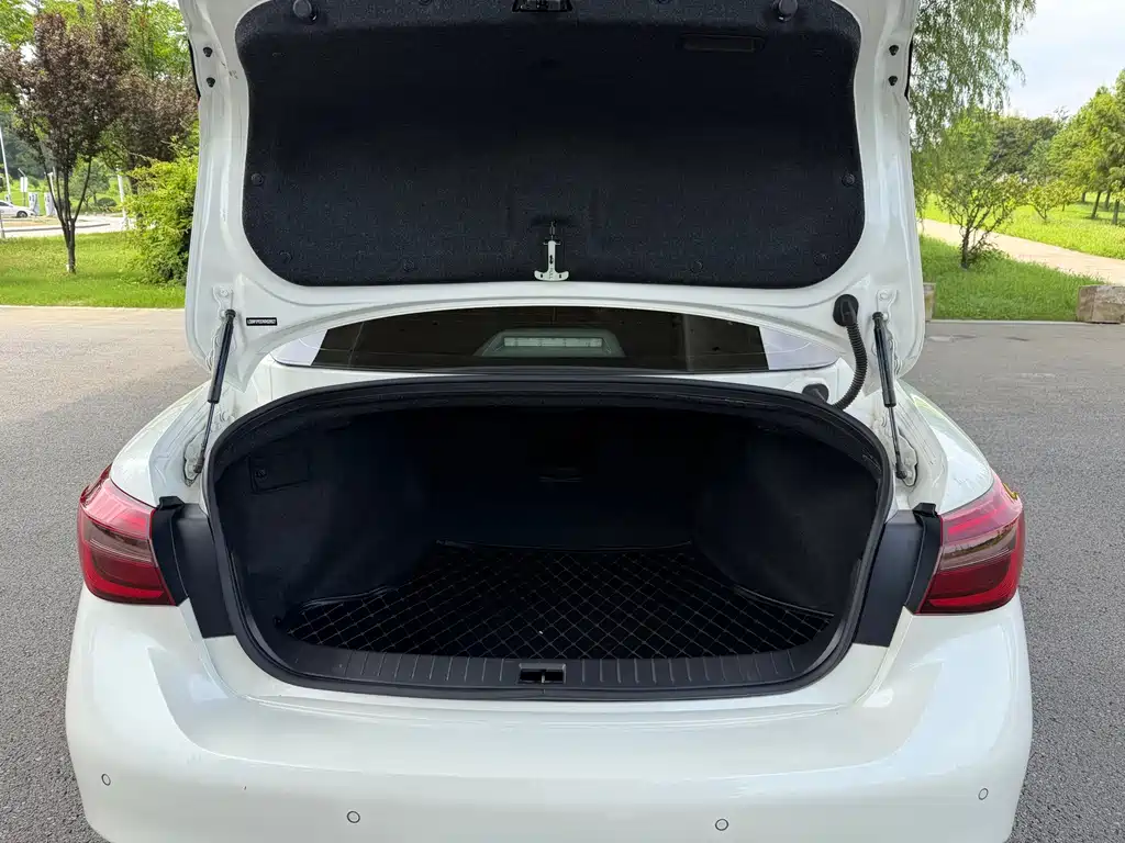 Infiniti Q50L 2.0T Comfort Edition China VI, фото 19