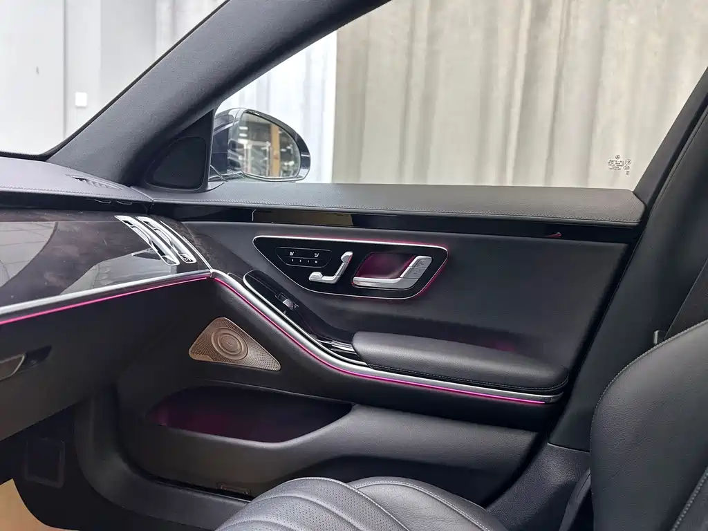 Mercedes-Benz S-Class — миниатюра 25