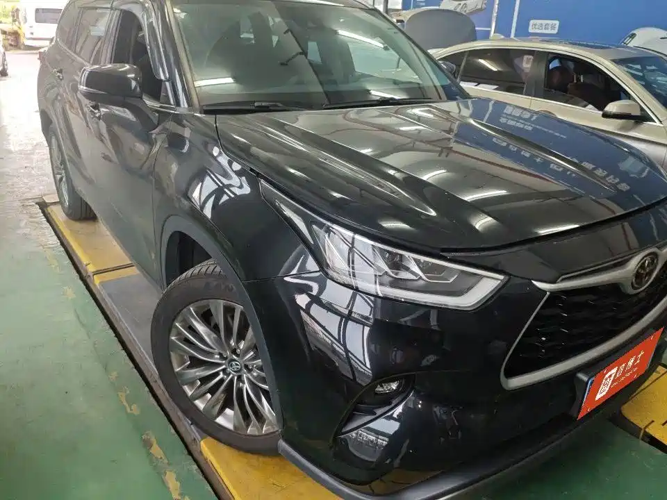 Toyota Highlander — миниатюра 3