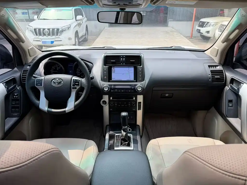 Toyota Prado — миниатюра 10