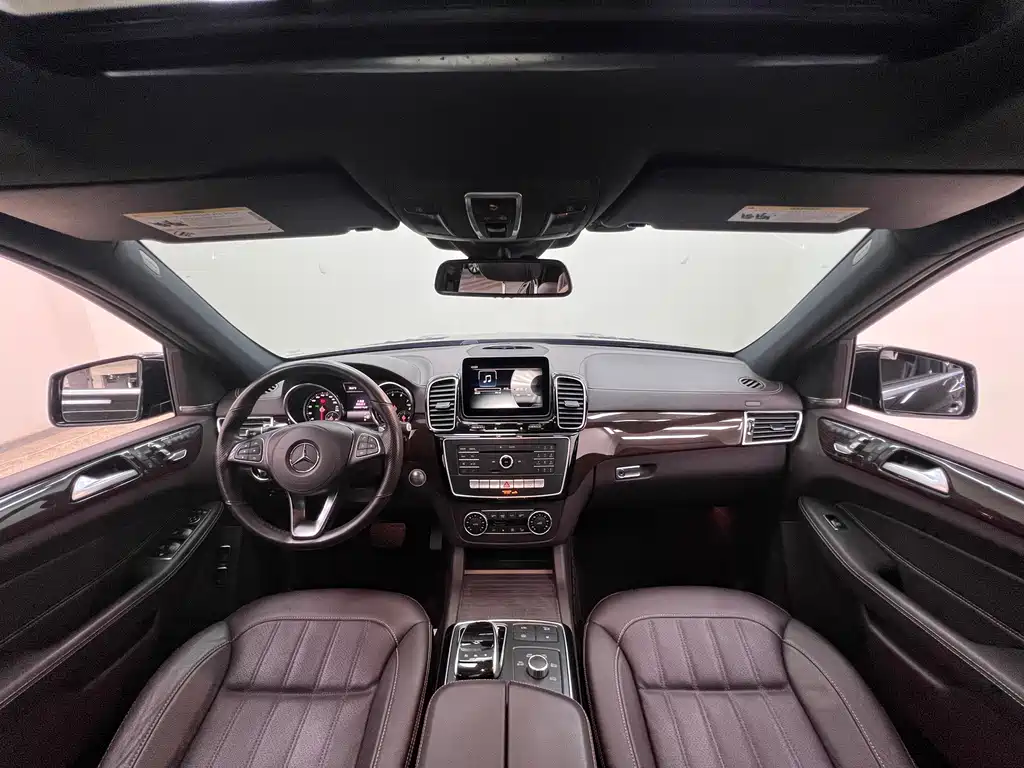 Mercedes-Benz GLS — миниатюра 15