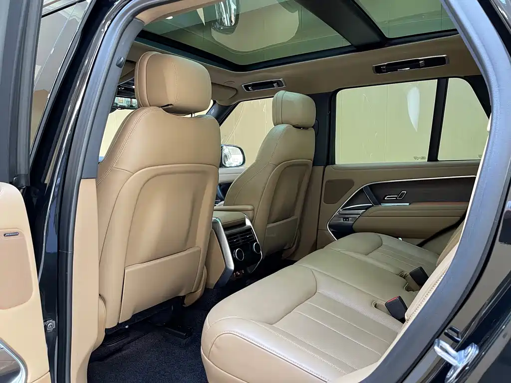 Land Rover Range Rover — миниатюра 13