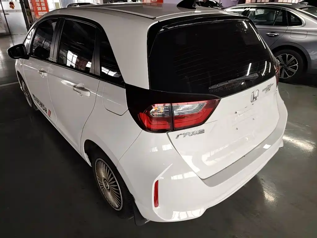Honda Fit — миниатюра 5