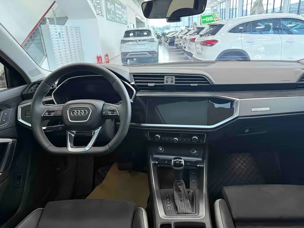 Audi Q3 — миниатюра 20
