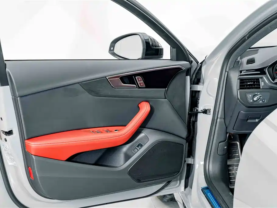 Audi A4L — миниатюра 17