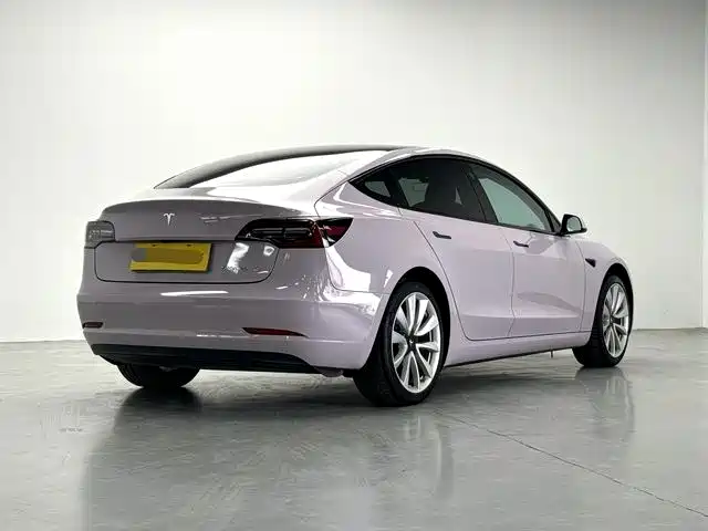 Tesla Model 3 — миниатюра 9