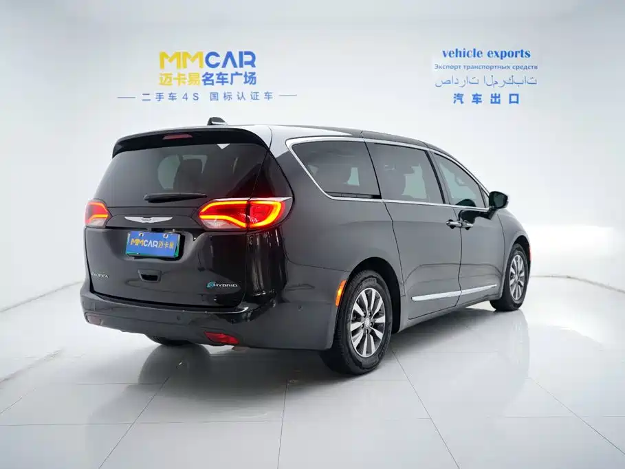 Chrysler Grand Voyager PHEV (Import) — миниатюра 3