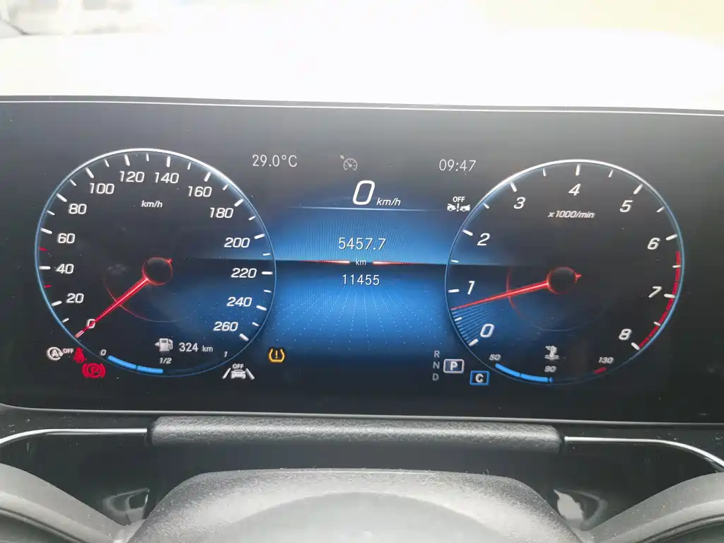 Mercedes-Benz GLA — миниатюра 6
