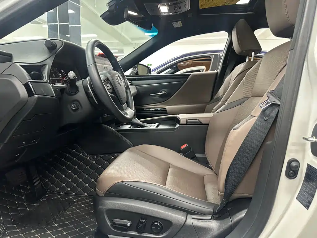 Lexus ES — миниатюра 9