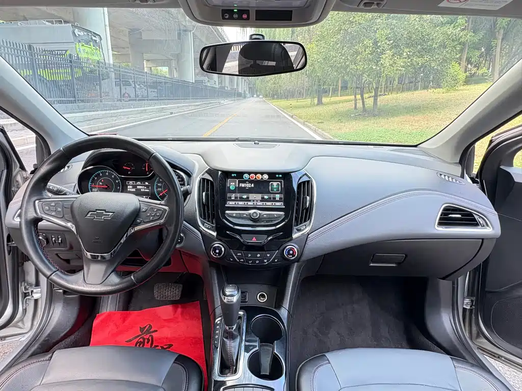 Chevrolet Cruze — миниатюра 9
