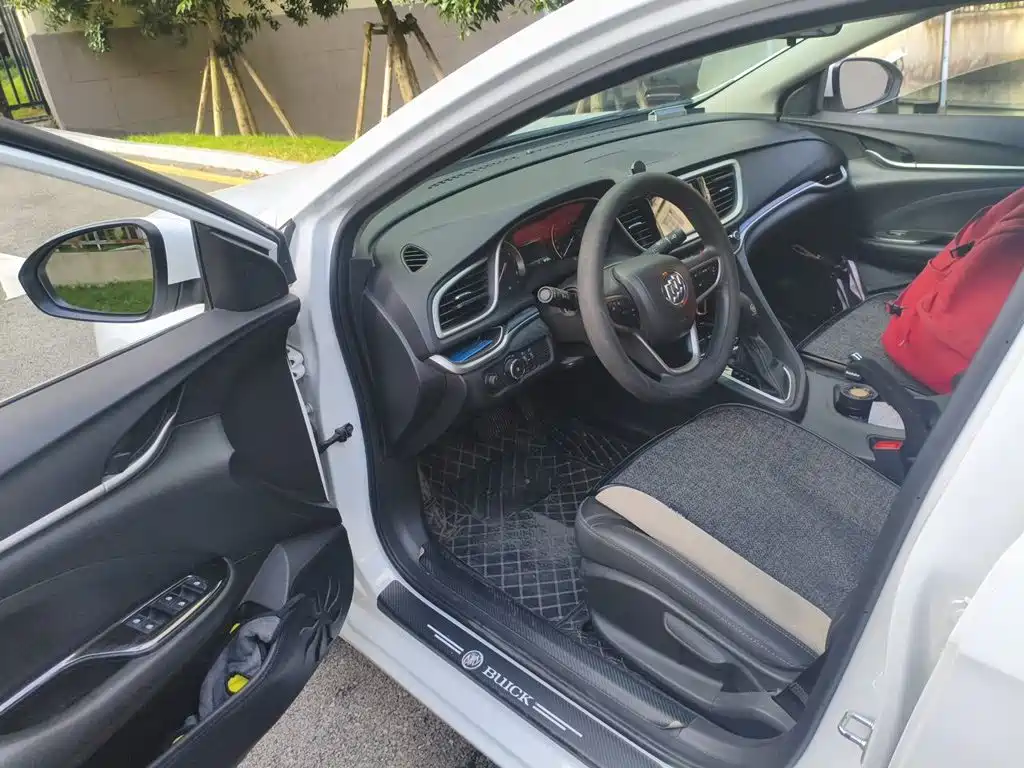 Buick Excelle — миниатюра 13