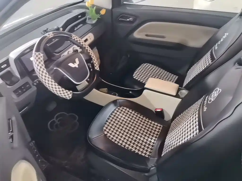 Wuling MINIEV — миниатюра 15