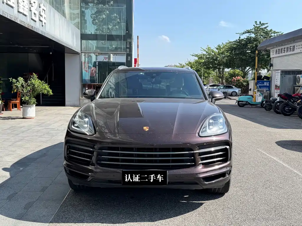 Porsche Cayenne — миниатюра 2