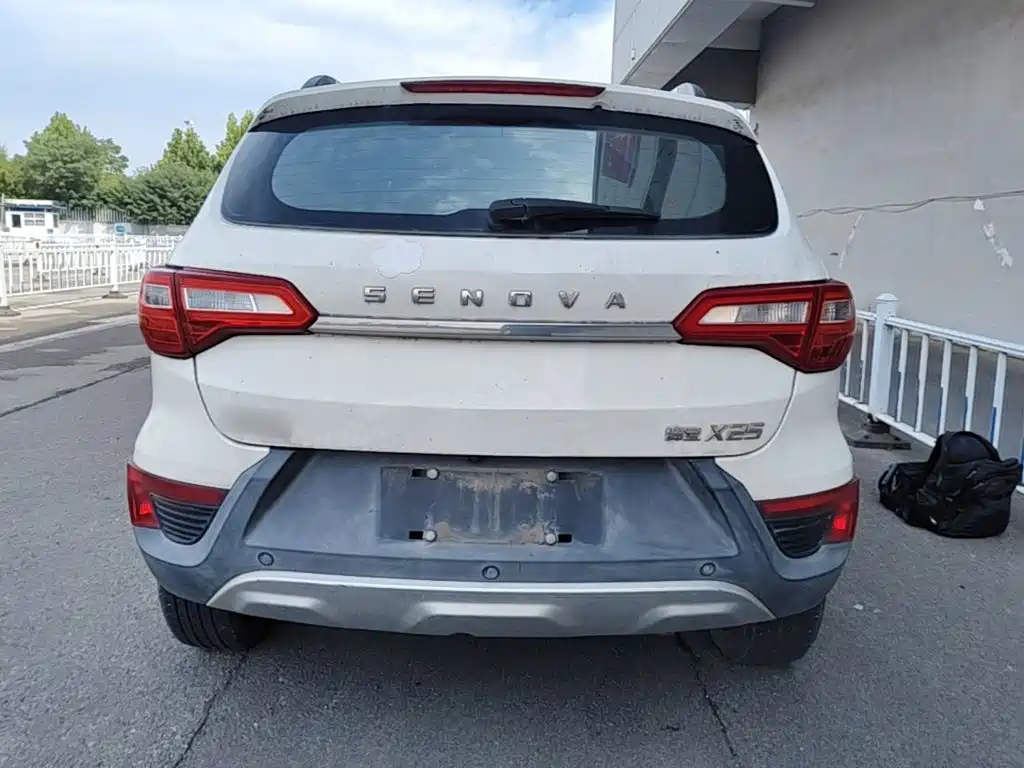 BAIC Senova X25 — миниатюра 6