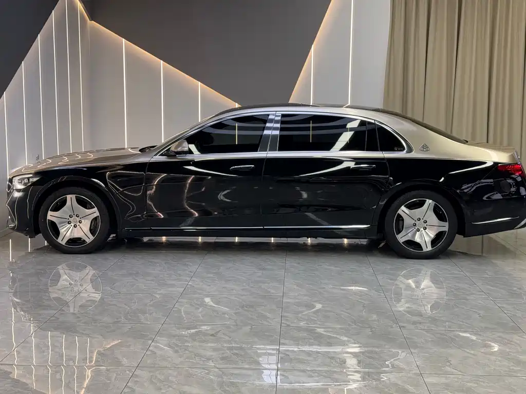 Mercedes-Benz S-Class — миниатюра 13