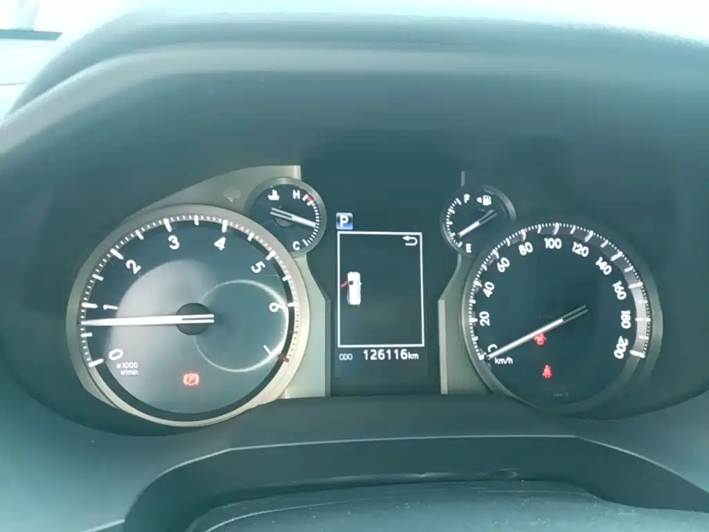 Toyota Prado — миниатюра 12