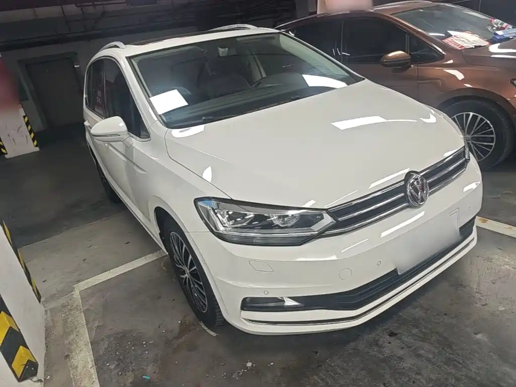 Volkswagen Touran — миниатюра 4