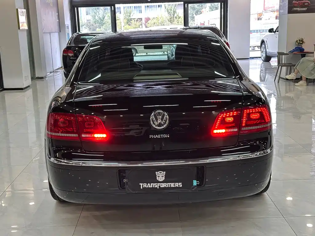 Volkswagen Phaeton — миниатюра 4