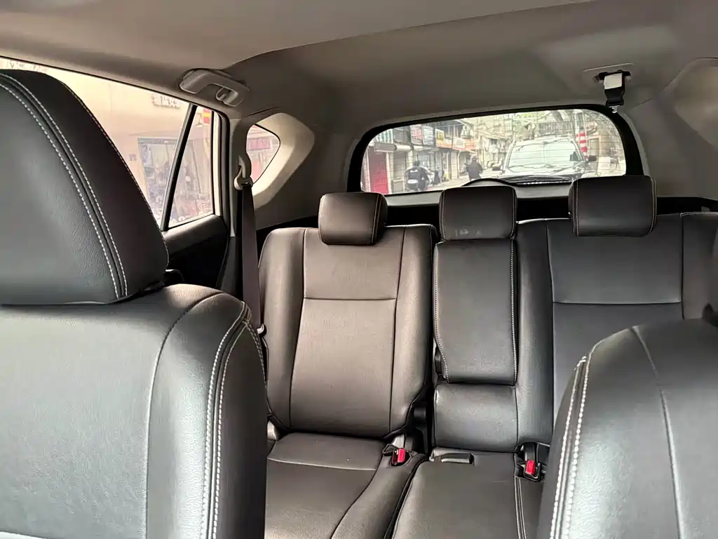 TOYOTA RAV4 RONGFANG