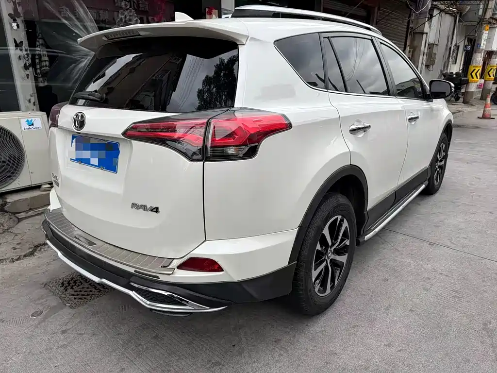 TOYOTA RAV4 RONGFANG