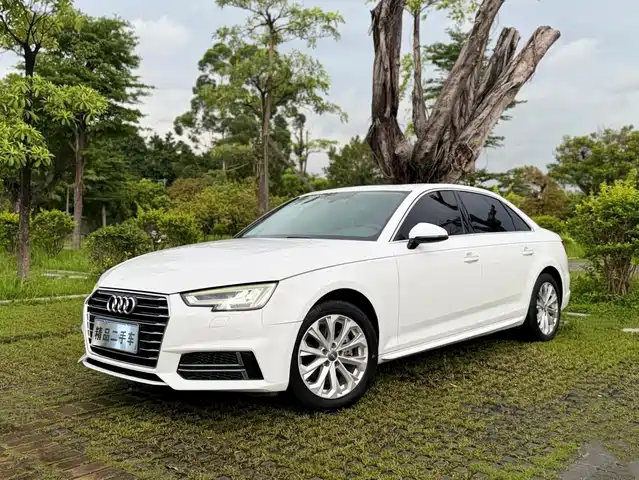 2019 Audi A4