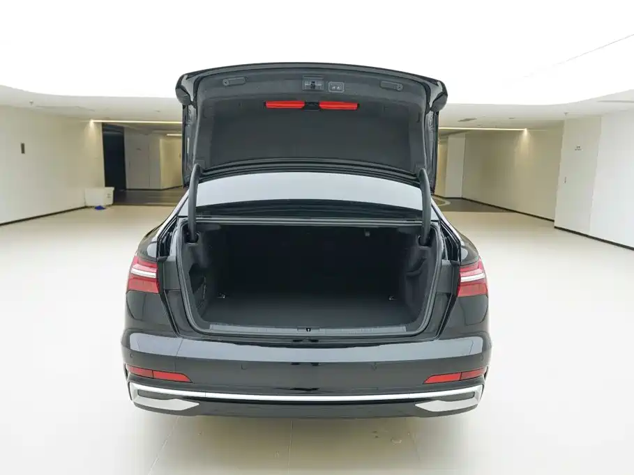 Audi A6L — миниатюра 6