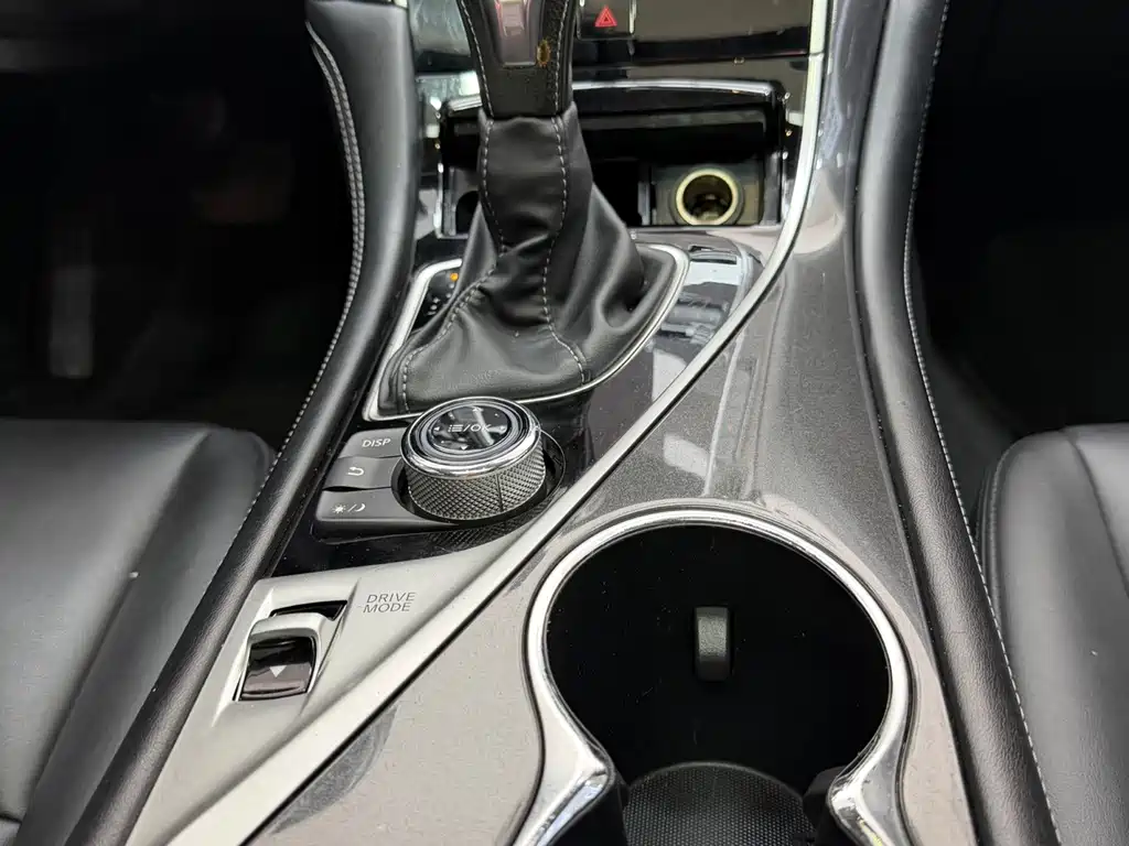 Infiniti Q50L — миниатюра 14