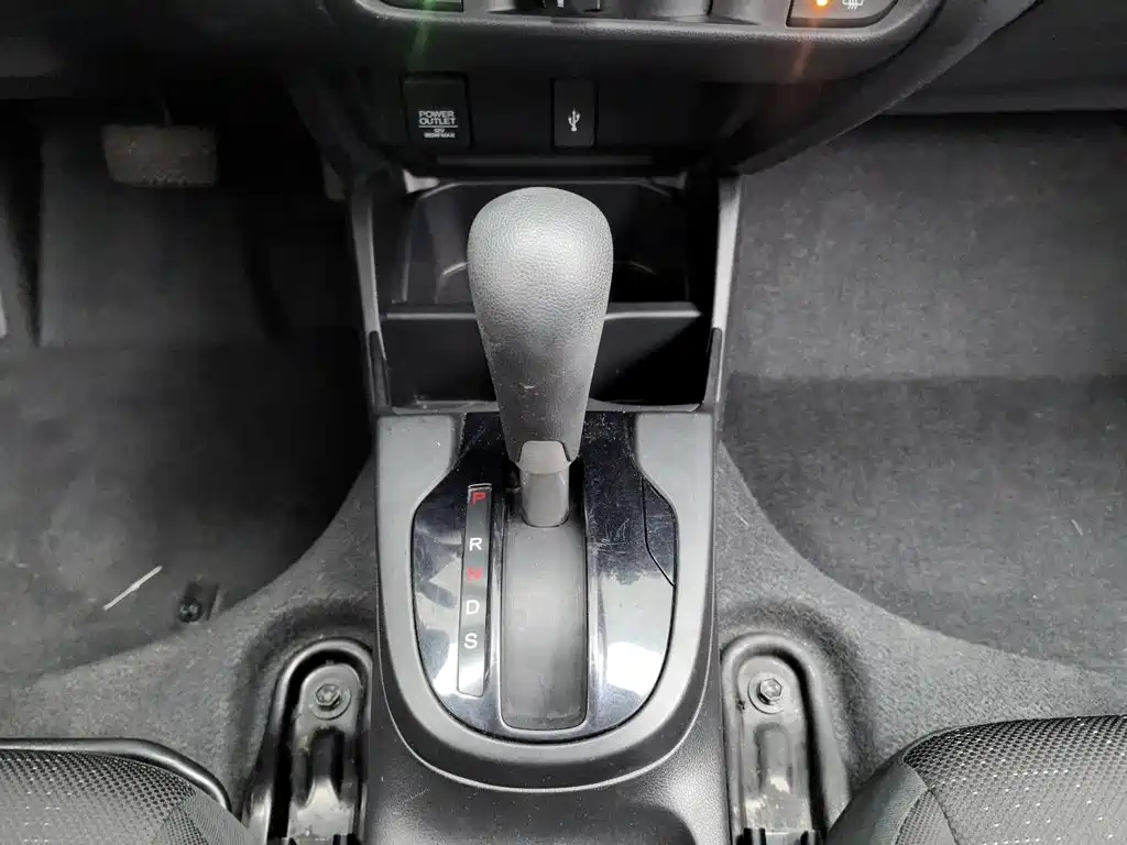 Honda Fit — миниатюра 13