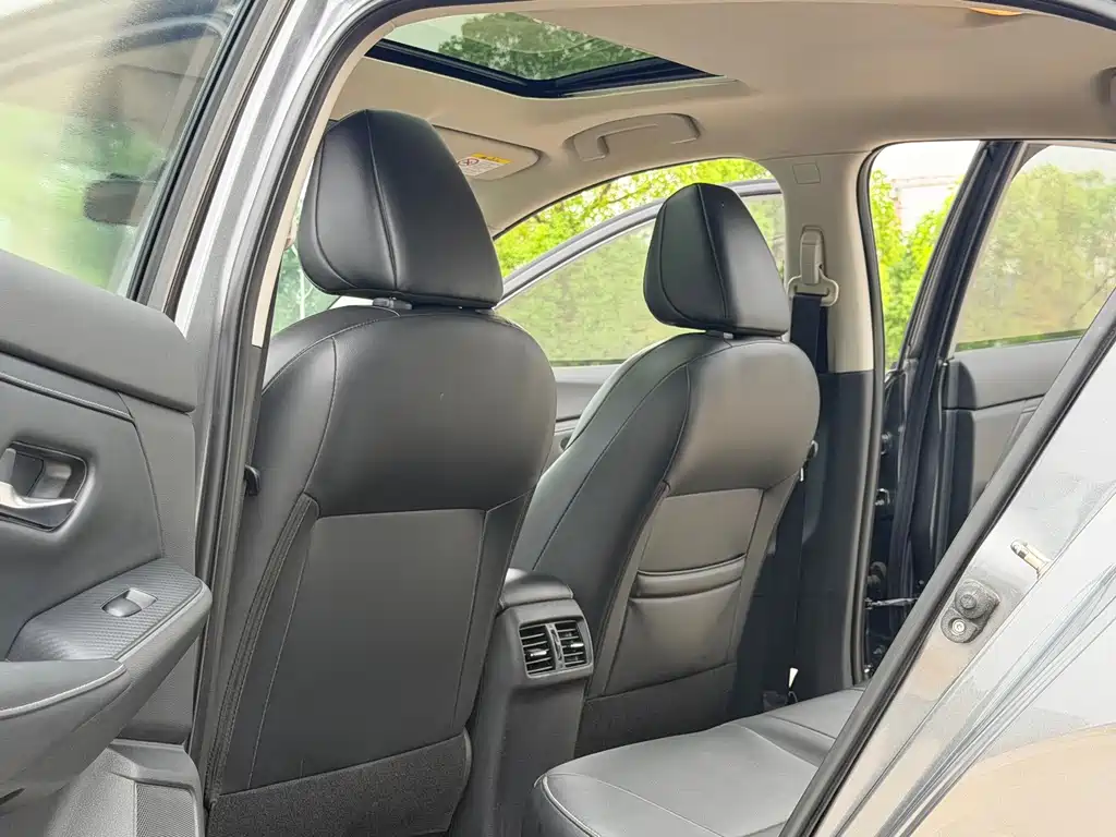 Nissan Sylphy — миниатюра 12