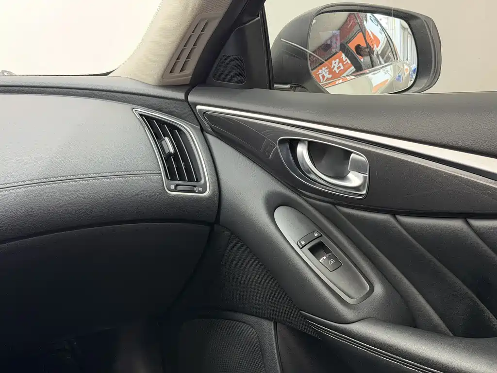 Infiniti Q50L — миниатюра 13