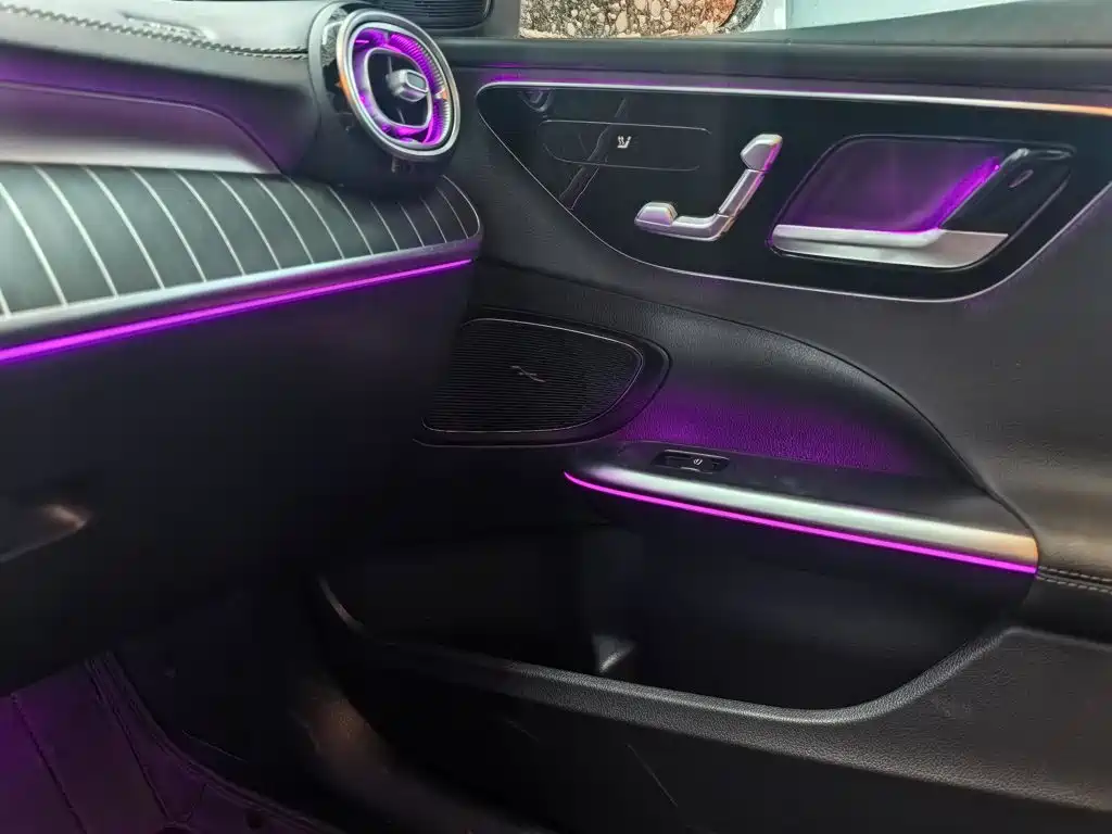 Mercedes-Benz C-Class — миниатюра 17