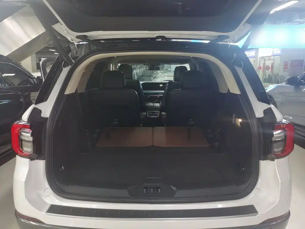 Ford Explorer — миниатюра 16